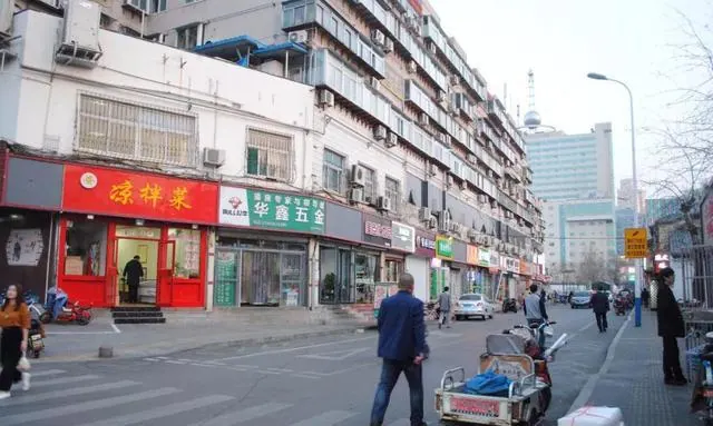 泉城路商圈(恒隆 · 世茂) 参考图 1