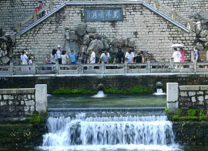 黑虎泉泉群 参考图 1